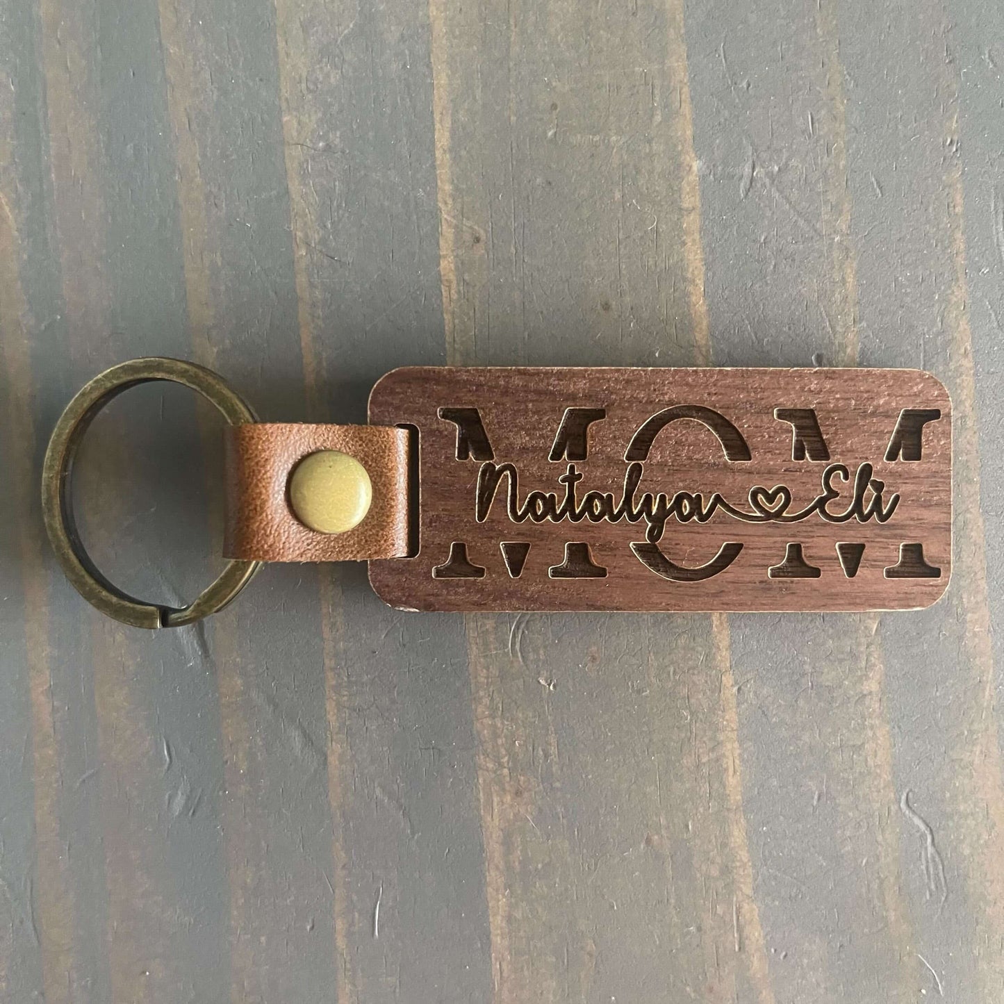 Engraved Wooden Key Chain - Premium Walnut Keychain for Mom, Ideal Mother's Day Gift